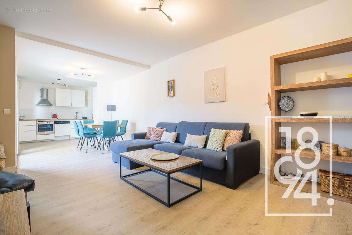 Appartement à MARSEILLE-8E