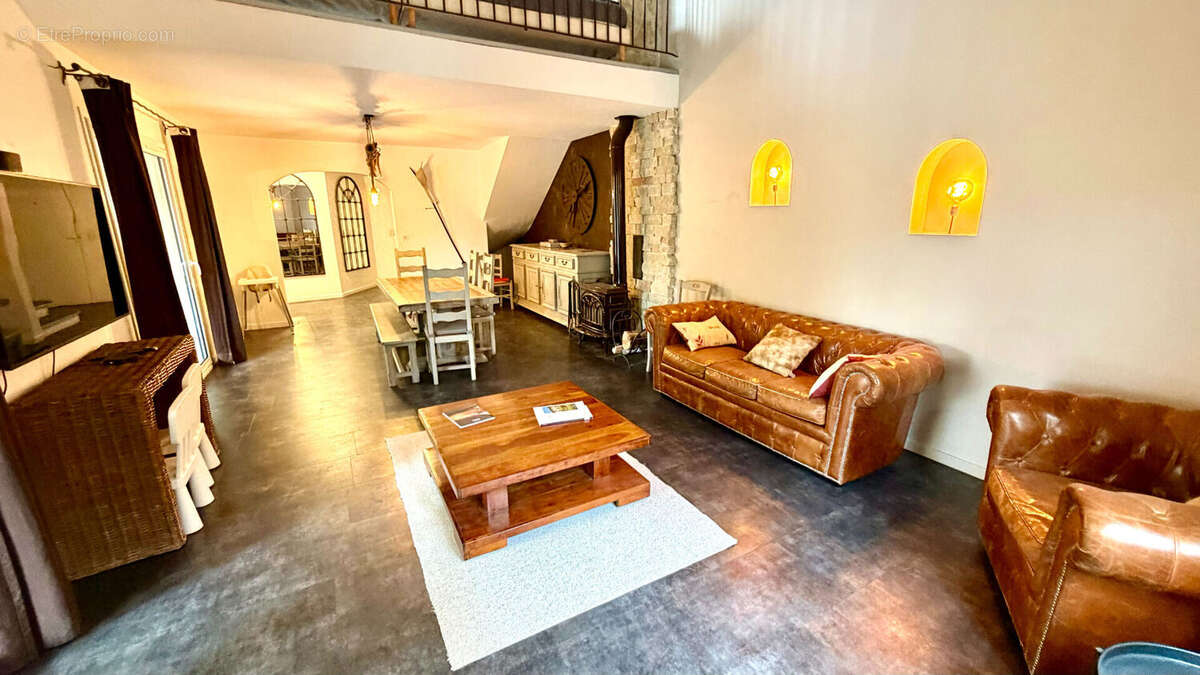 Maison à ALTHEN-DES-PALUDS