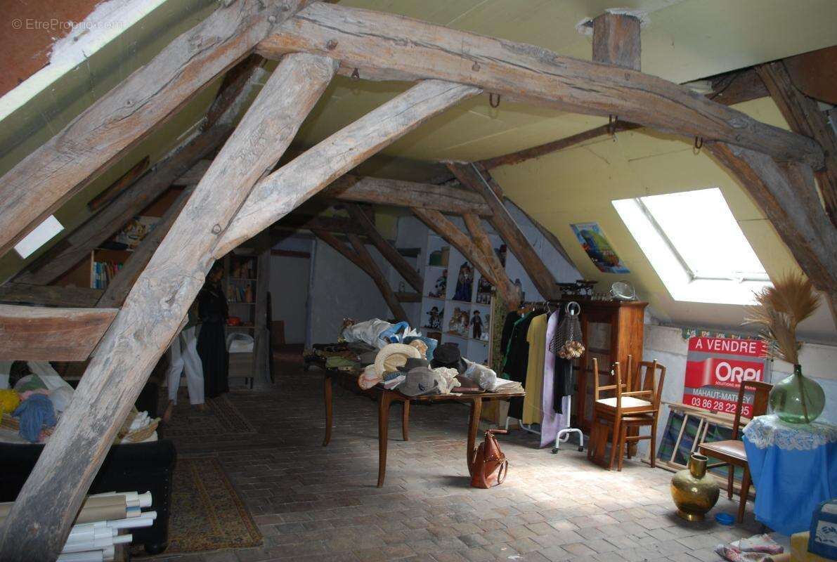 Maison à COSNE-COURS-SUR-LOIRE