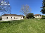 ensemble - Maison à SAINT-QUENTIN-DE-CHALAIS
