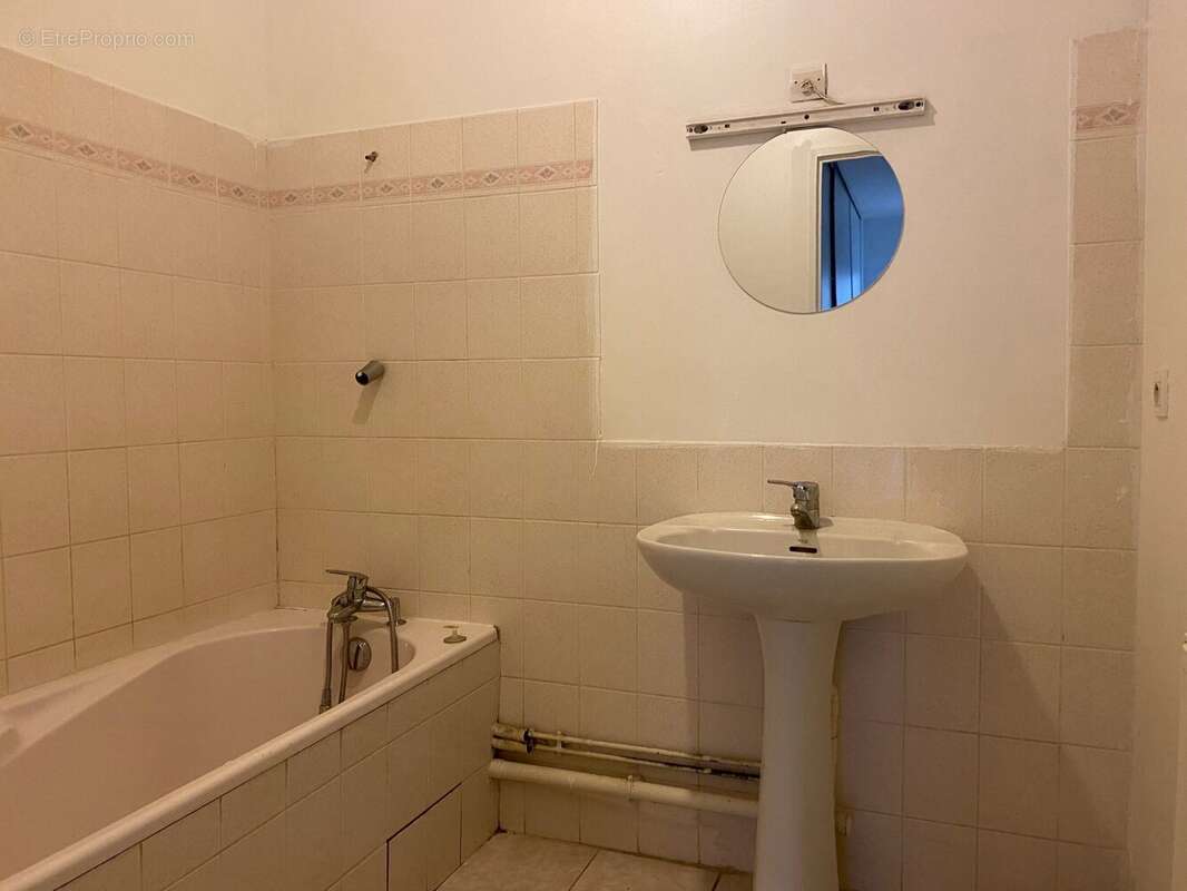 Appartement à CONDRIEU