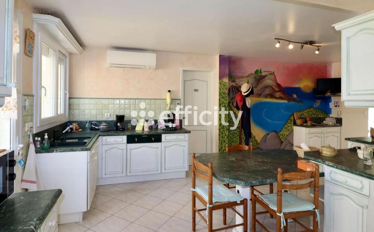 Maison à MESCHERS-SUR-GIRONDE