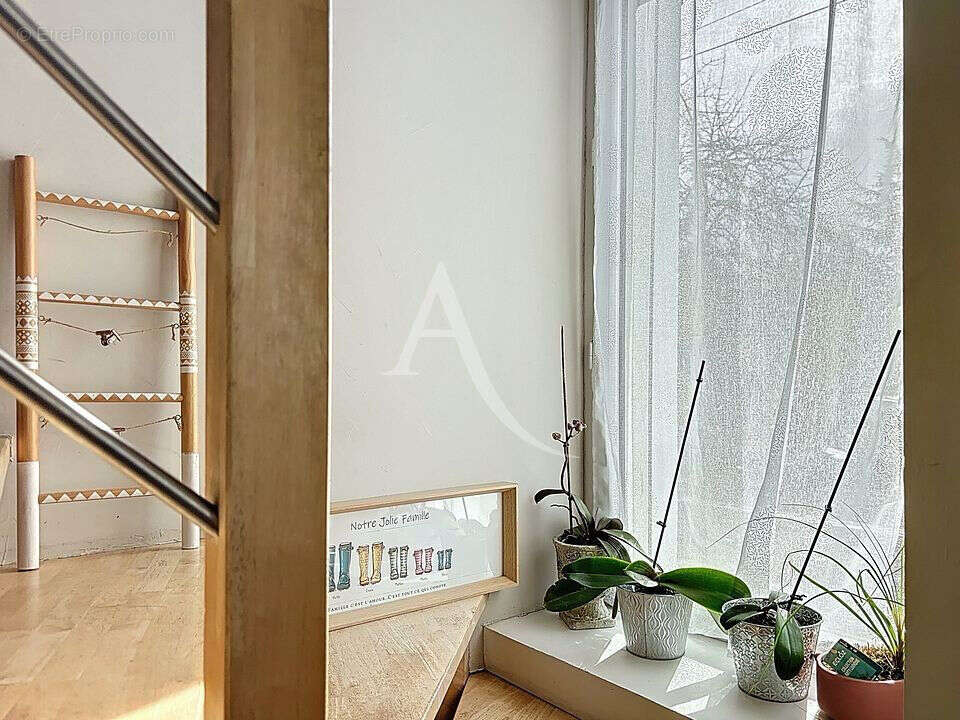 Maison à SAINT-BARTHELEMY-D'ANJOU