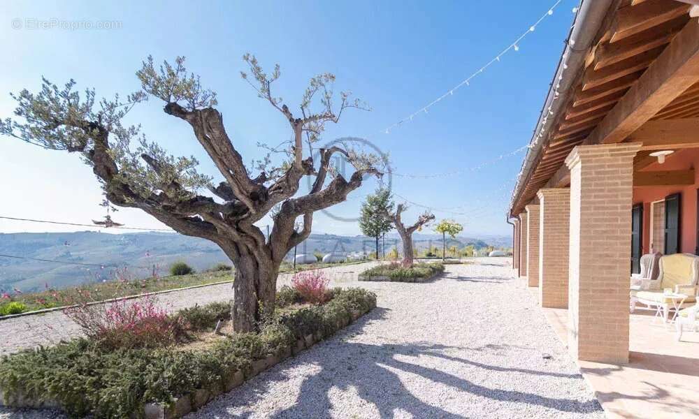 Maison à CLERMONT-FERRAND