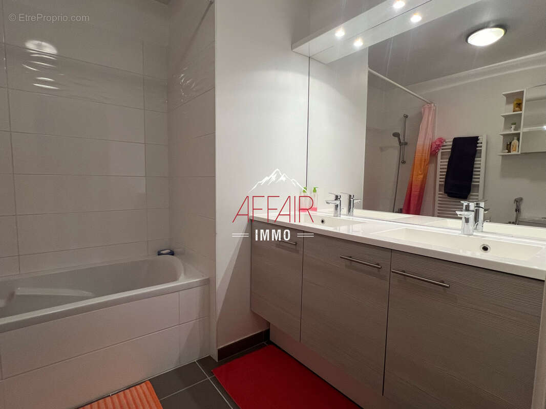 Appartement à VILLE-LA-GRAND
