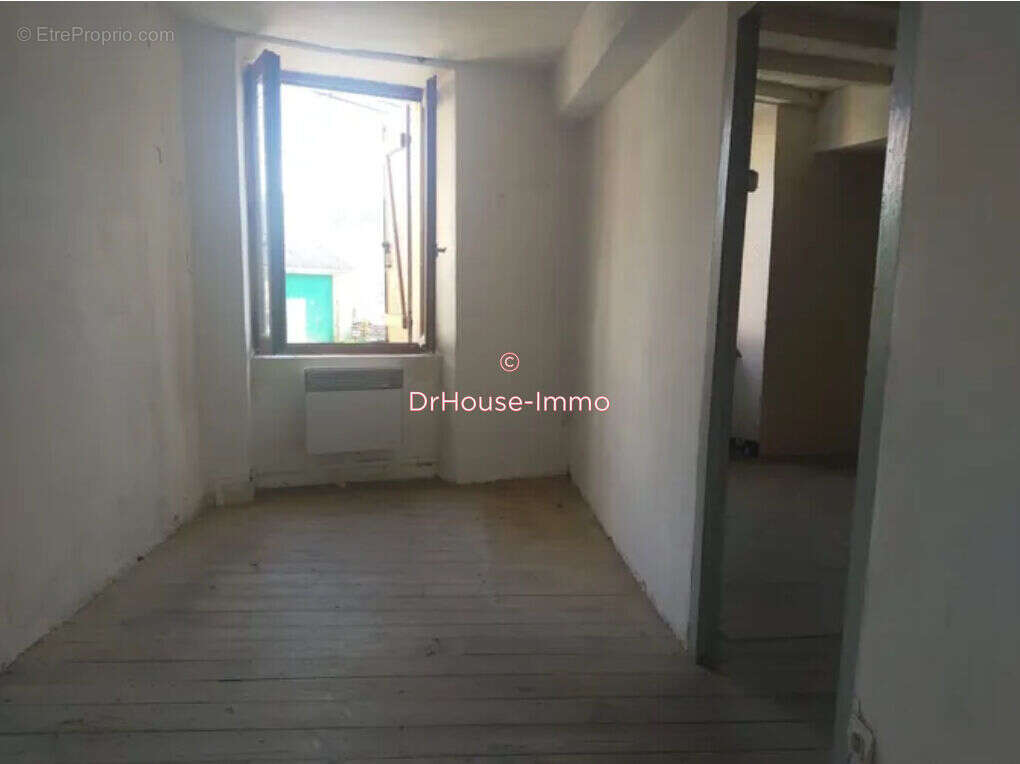 Maison à SOUGRAIGNE