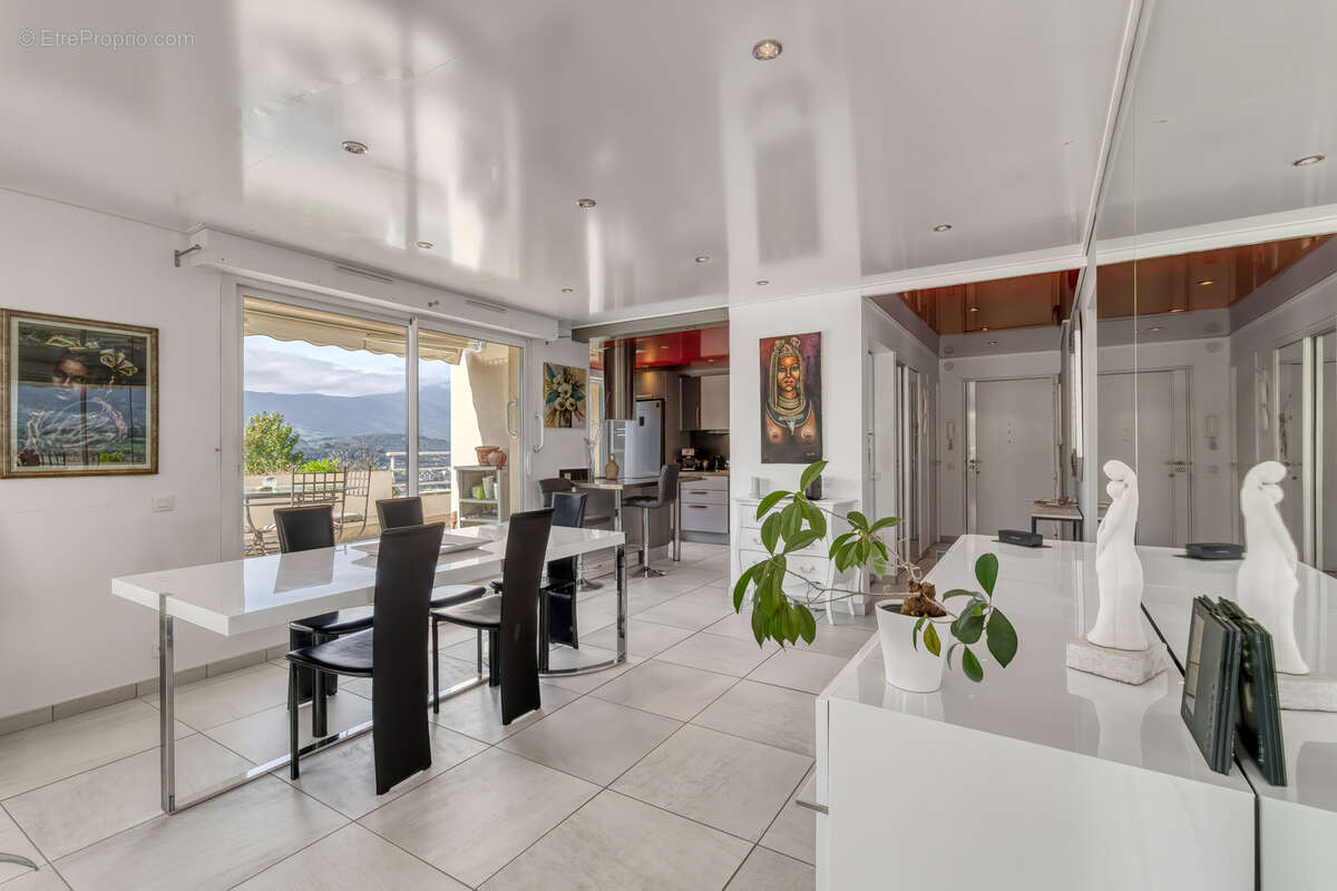 Appartement à JACOB-BELLECOMBETTE