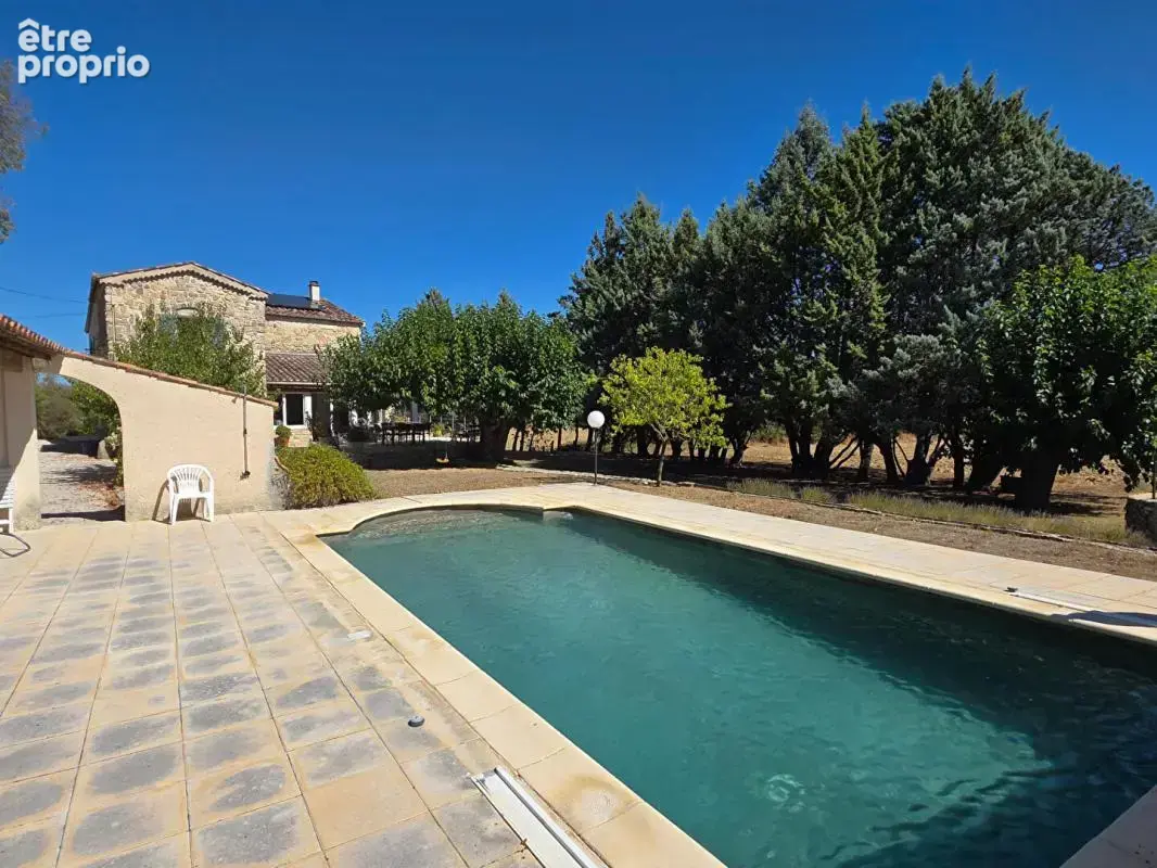 Mas en pierres avec piscine - superbe environnement - photo 17