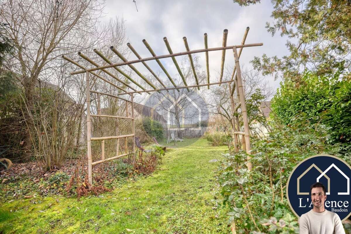 Maison à YERMENONVILLE