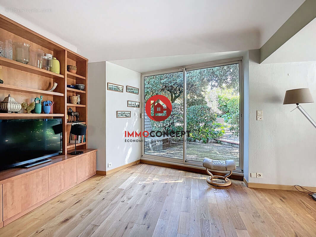 Maison à LES ANGLES