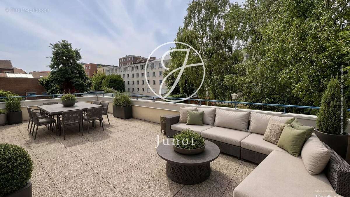 Lille - VIEUX LILLE - Appartement à vendre - 61,28m² - 1-2 chambres - Terrasse - Garage - photo 2