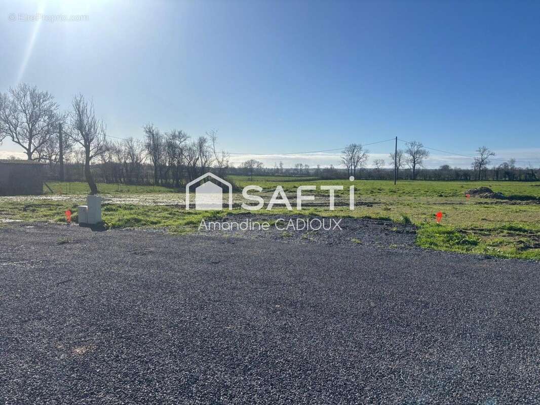 Terrain 731 m² à Cardonville  - photo 2