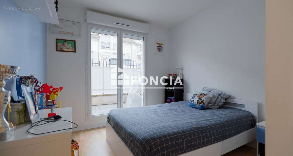 Appartement à PRINGY