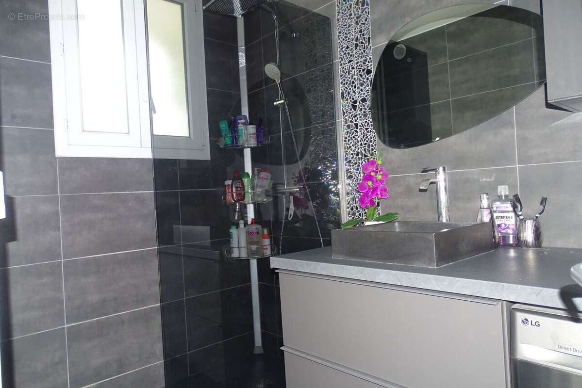Appartement 81 m² à Creteil  - photo 7