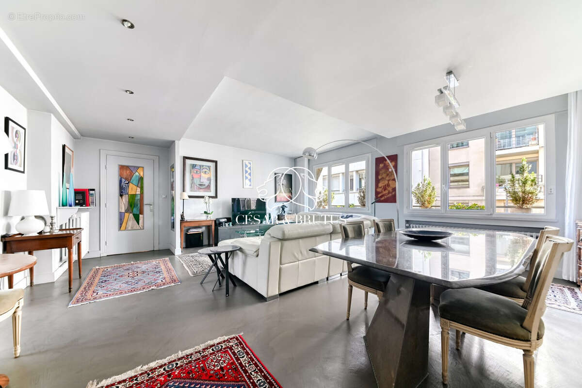 Appartement à LYON-6E