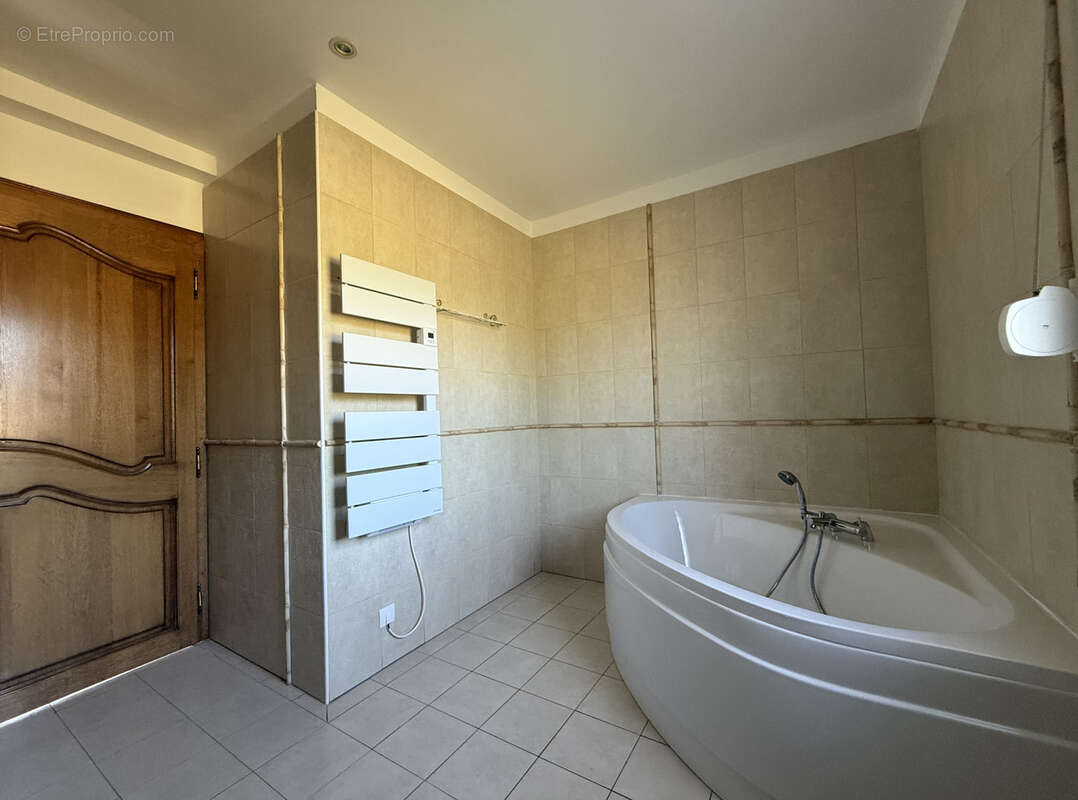 Bien rare pavillon 5 ch sur terrain de 2800 m2 au calme - photo 8