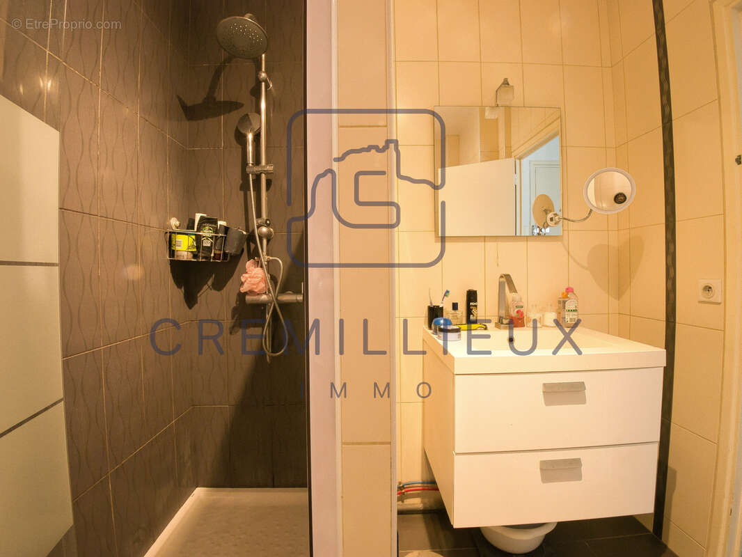 Appartement à GUILHERAND-GRANGES
