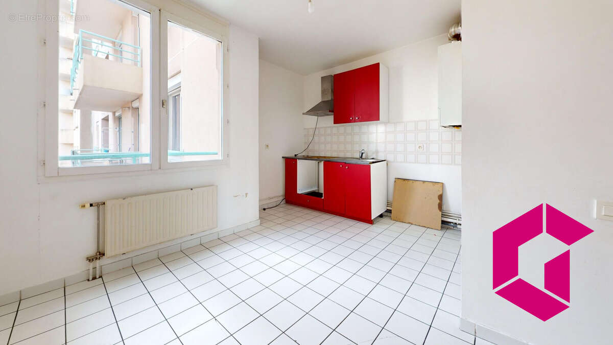 Appartement à SAINT-ETIENNE