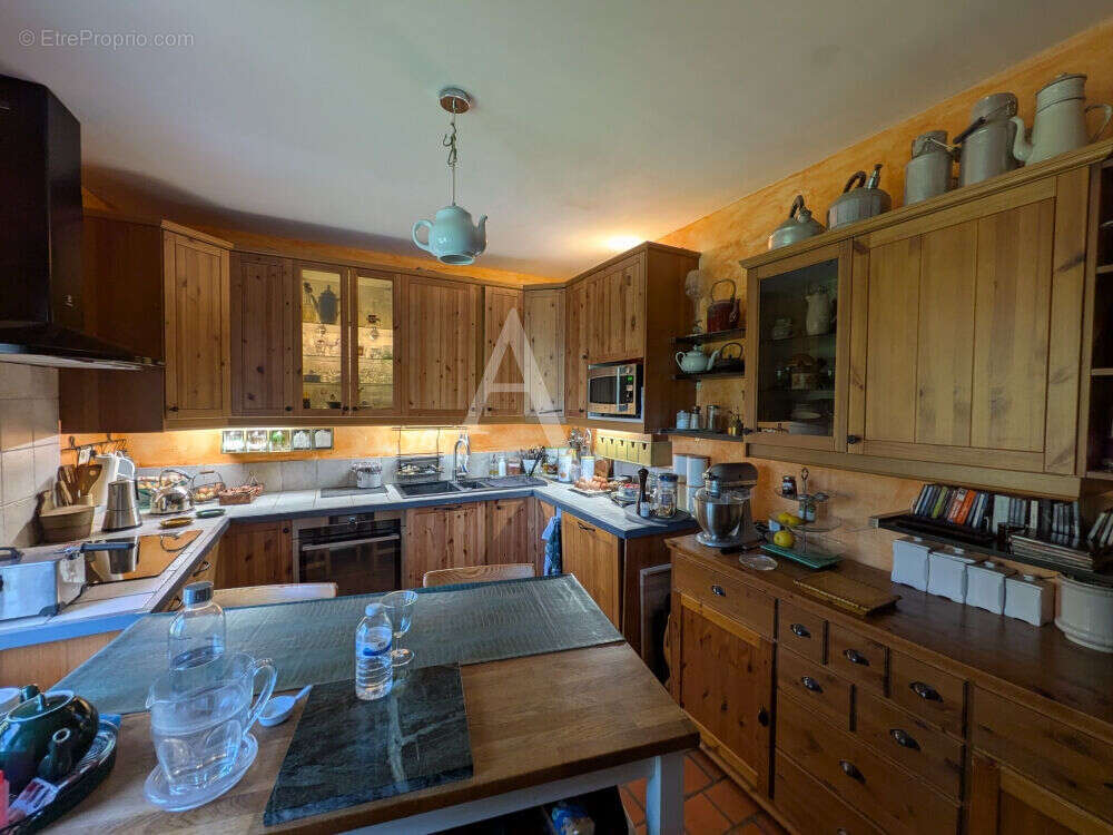 Maison à SAINT-SULPICE-DE-POMMERAY