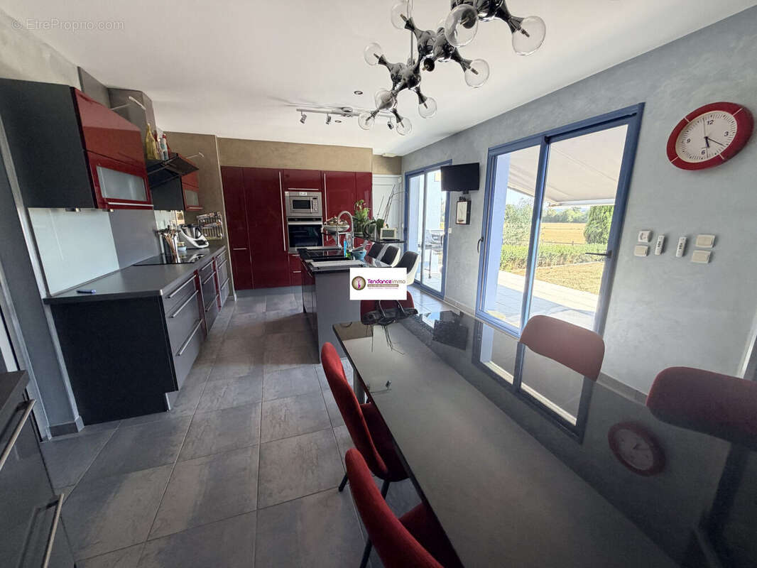 Maison 224 m² à Alencon  - photo 6