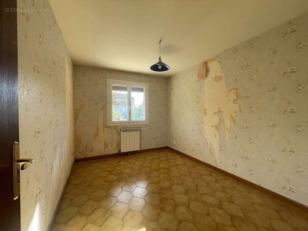 Maison à SAINT-BAUZILLE-DE-LA-SYLVE