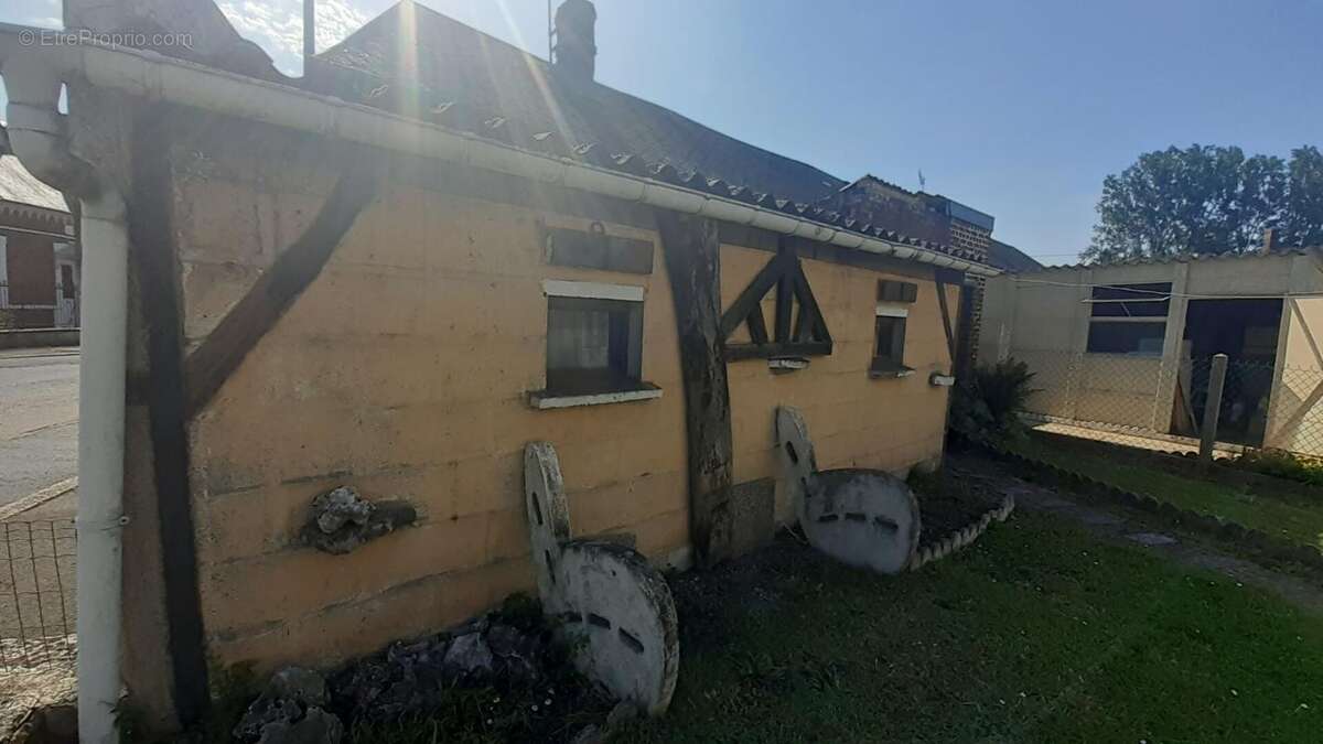 Maison à FERRIERES-EN-BRAY