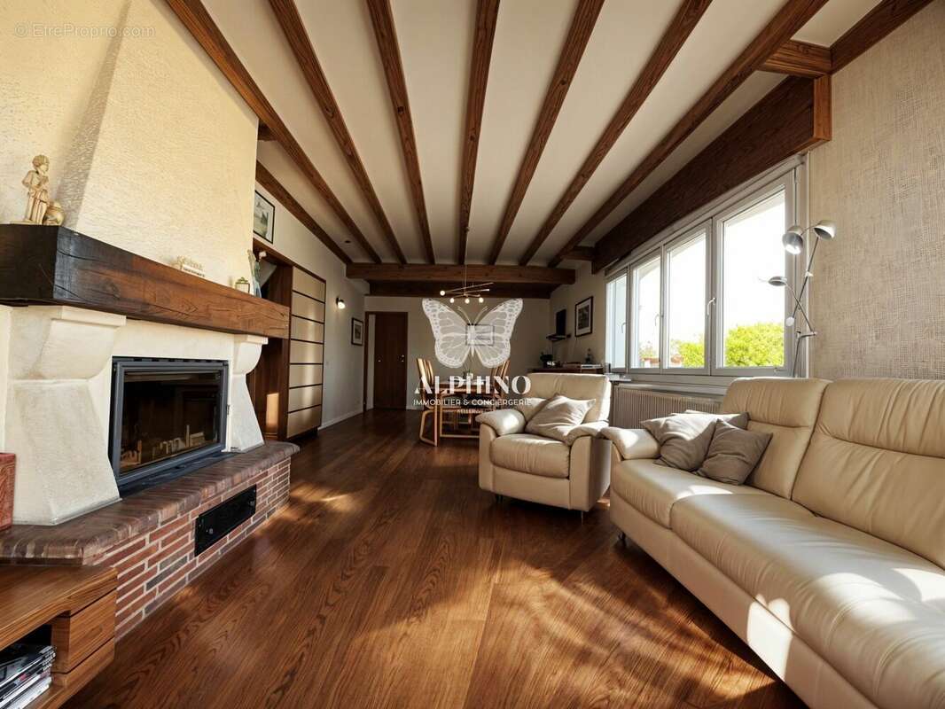 Maison à VILLENAVE-D'ORNON