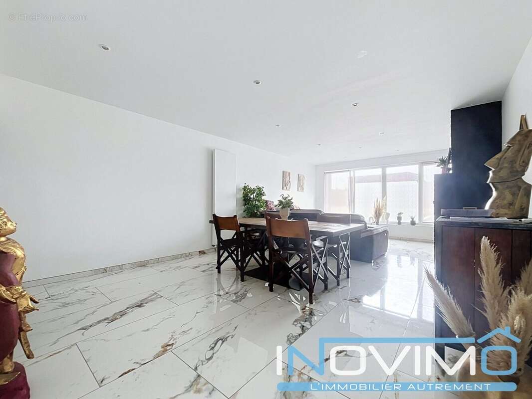 Appartement 291 m² à Coudekerque-Branche  - photo 2