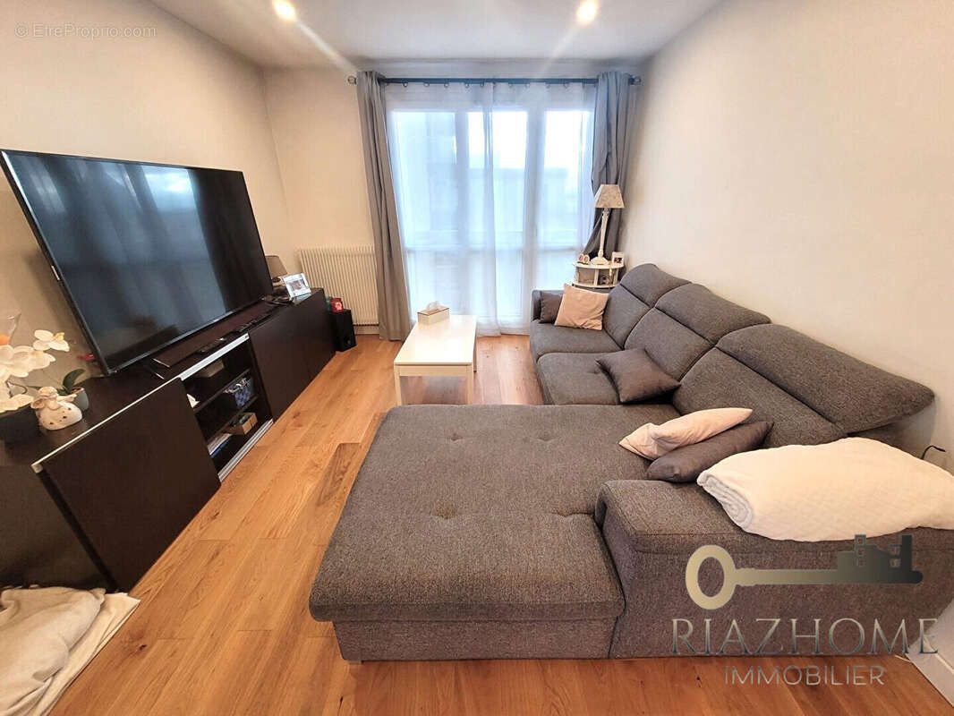 Appartement à LE BOURGET