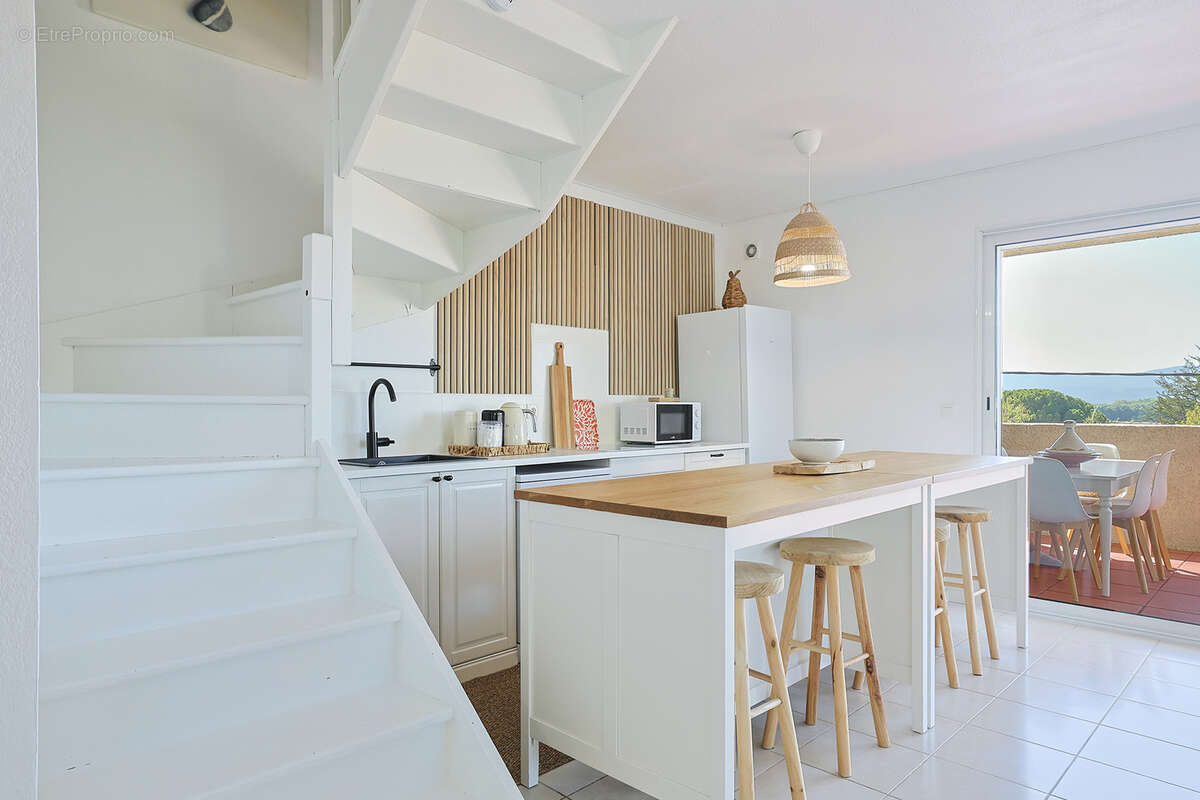 Appartement à LE LUC