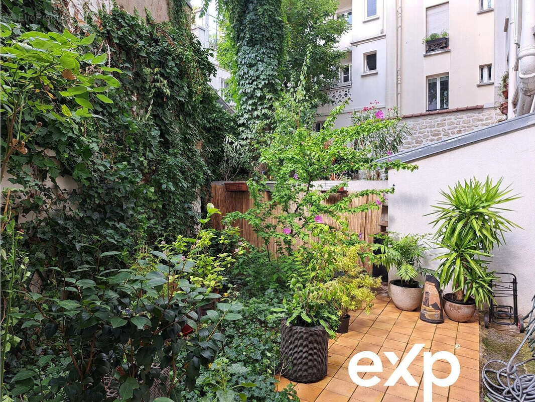 Appartement à PARIS-18E