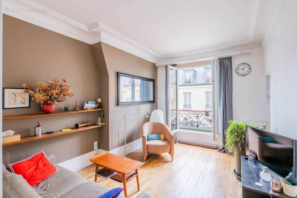 Appartement à PARIS-11E