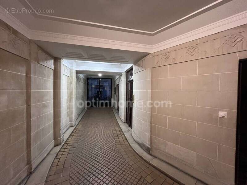 Appartement à PARIS-18E
