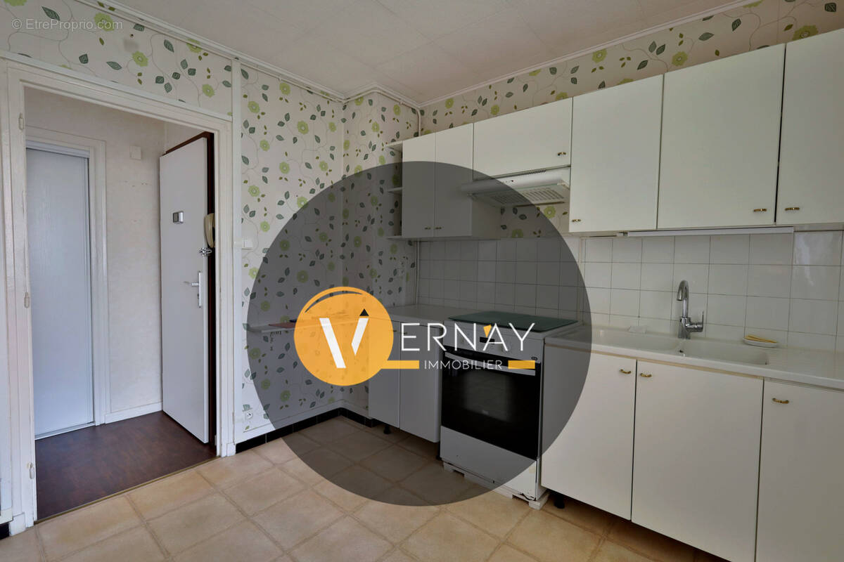 Appartement Type 3 - 67,78m2 habitables - Balcon - Cave - Place de parking Privative - photo 5