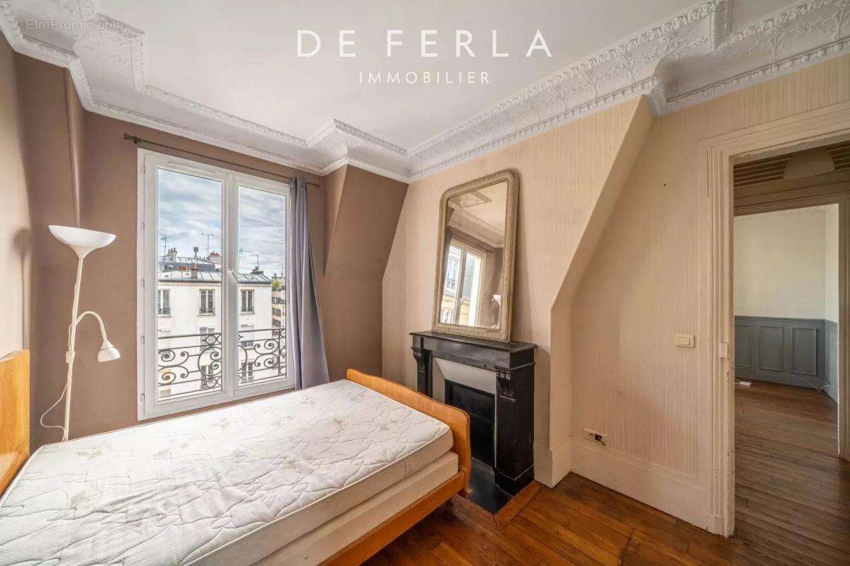 Appartement à PARIS-14E