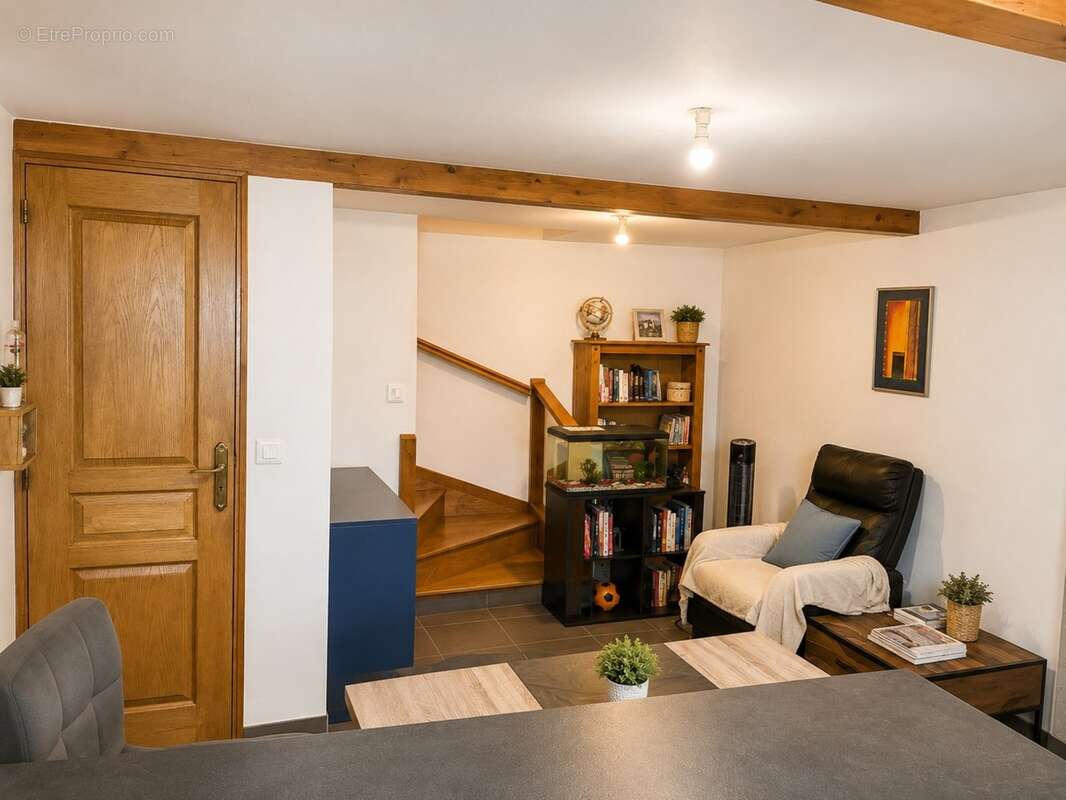 Maison de village T3 louée – Idéal investisseur – Jardin non attenant 185 m² - photo 3