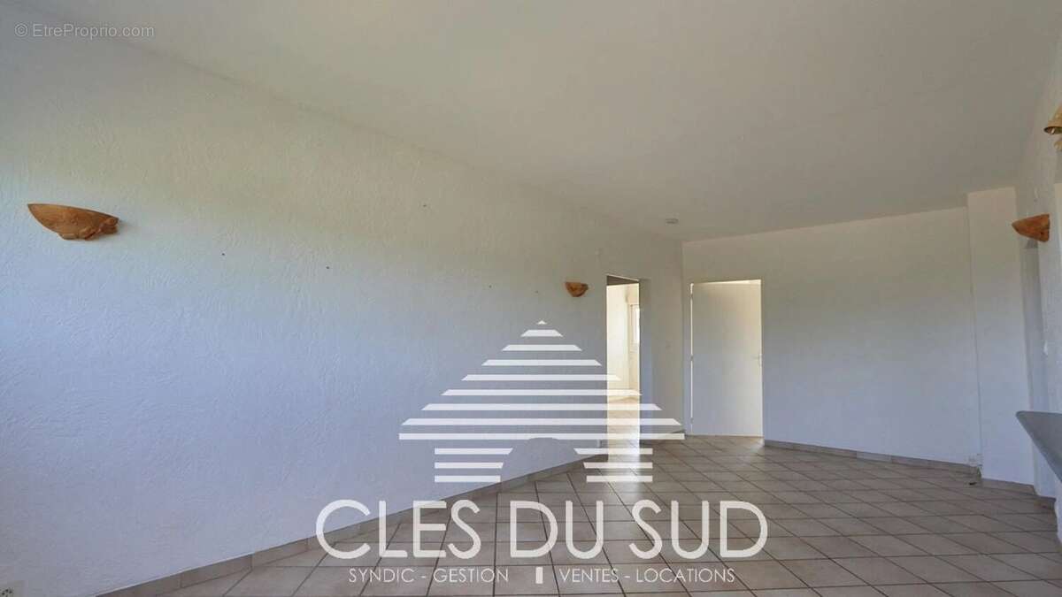 Appartement à HYERES