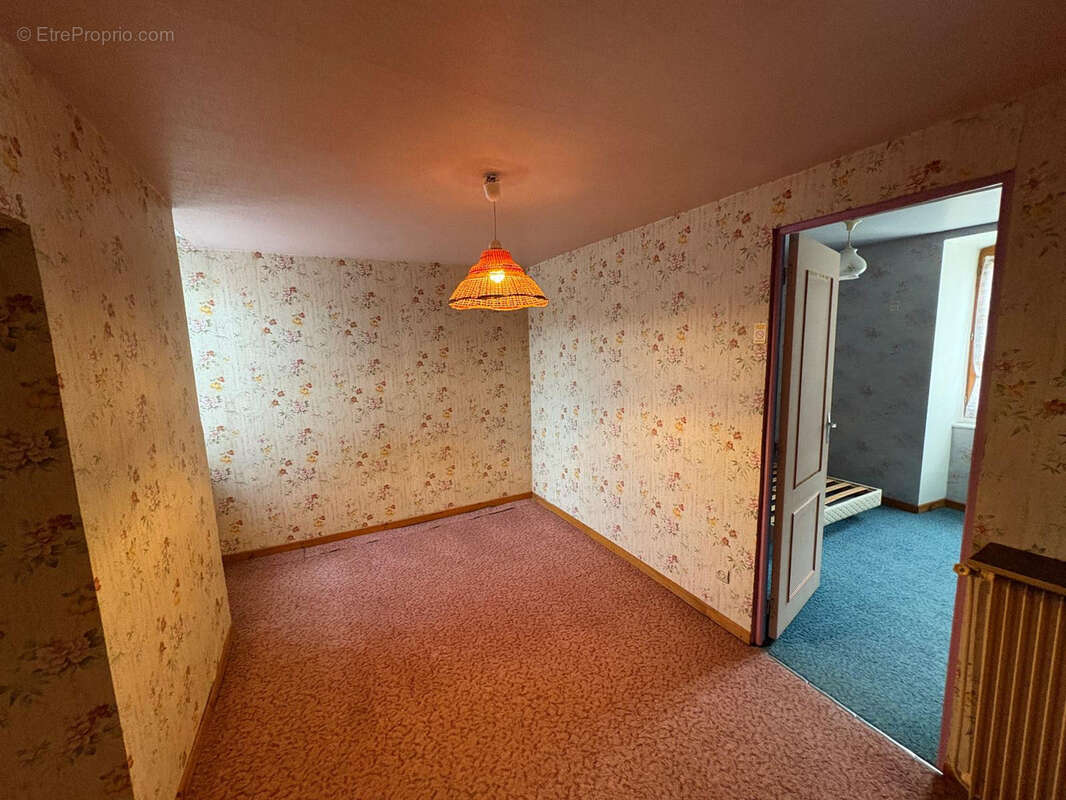 Maison à SAINT-AMANS-SOULT