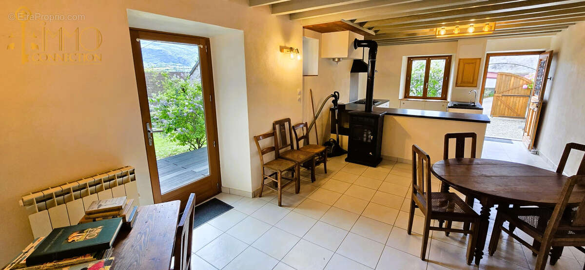 Maison à SEYSSEL