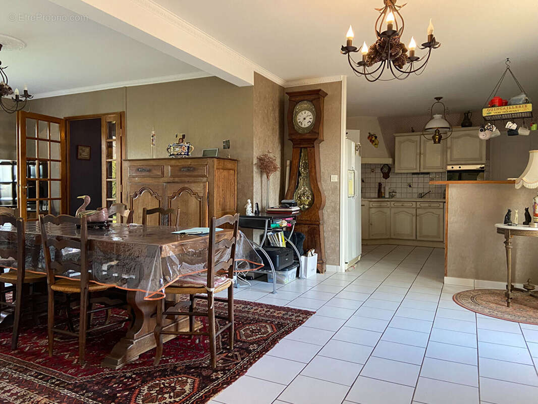 Maison à COULANGES-LES-NEVERS