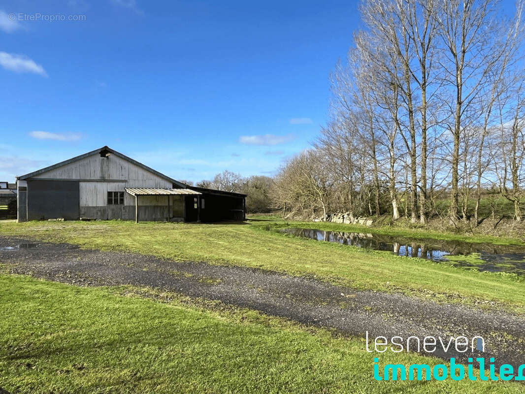 Maison à SAINT-MEEN