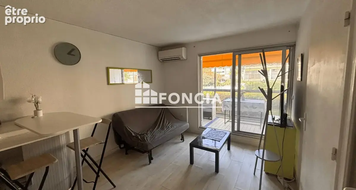 Le Ponant : Lumineux studio cabine entièrement rénové et climatisé dans résidence avec piscine - Cabine 2 couchages indépendante - photo 4