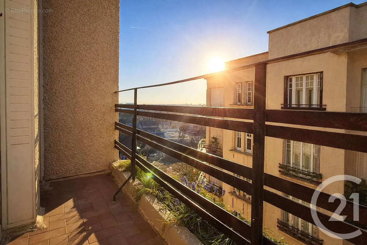 Appartement à SAINT-MAUR-DES-FOSSES