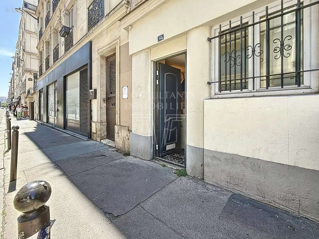 Saint-sebastien/froissart. superbe studio avec commercialité - photo 7