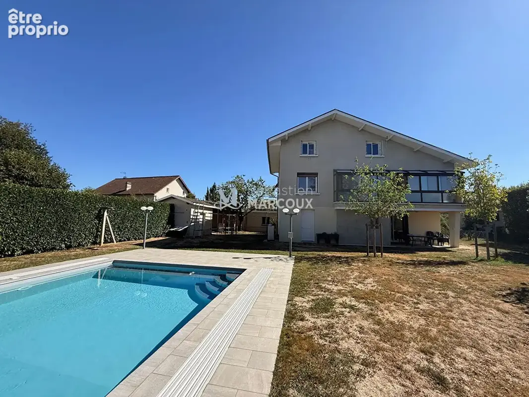 Photo Maison à Saint-Just-Saint-Rambert au prix de 577 500€