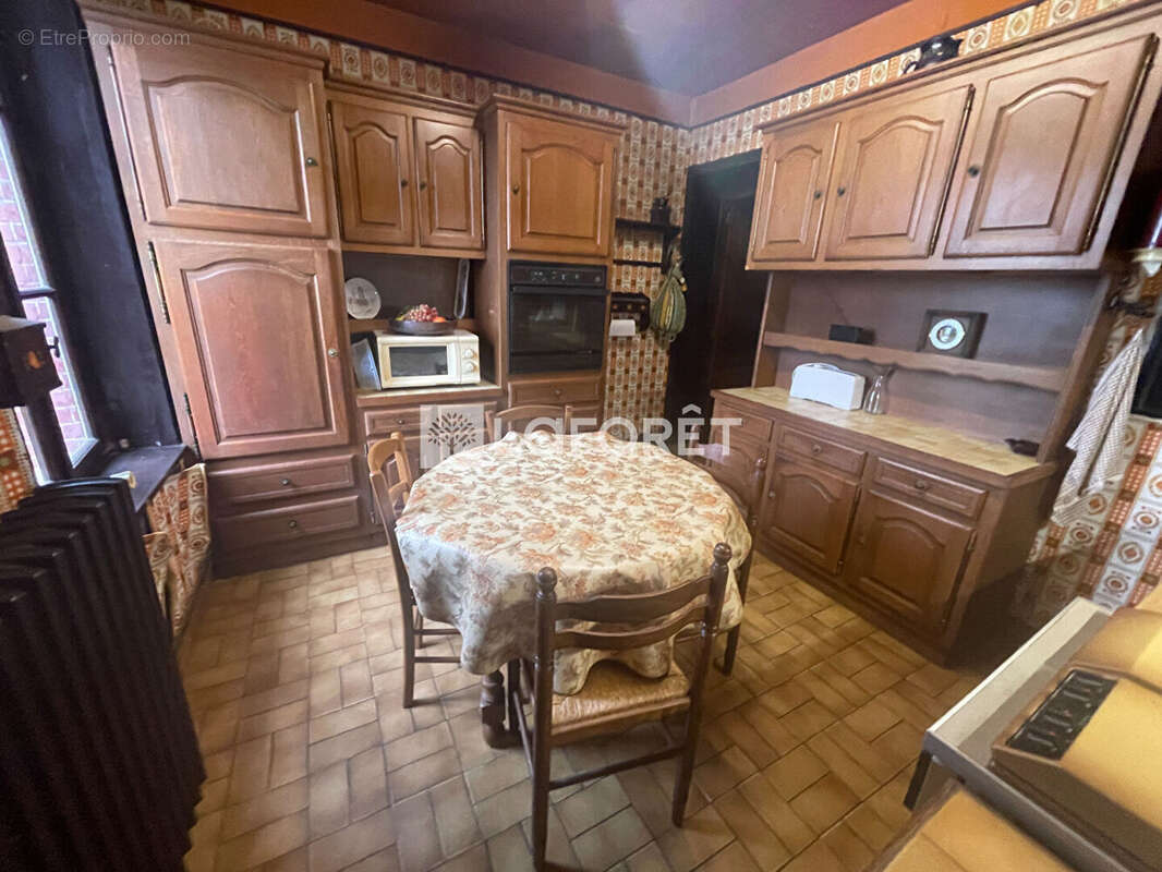 Maison à CAHUZAC-SUR-VERE