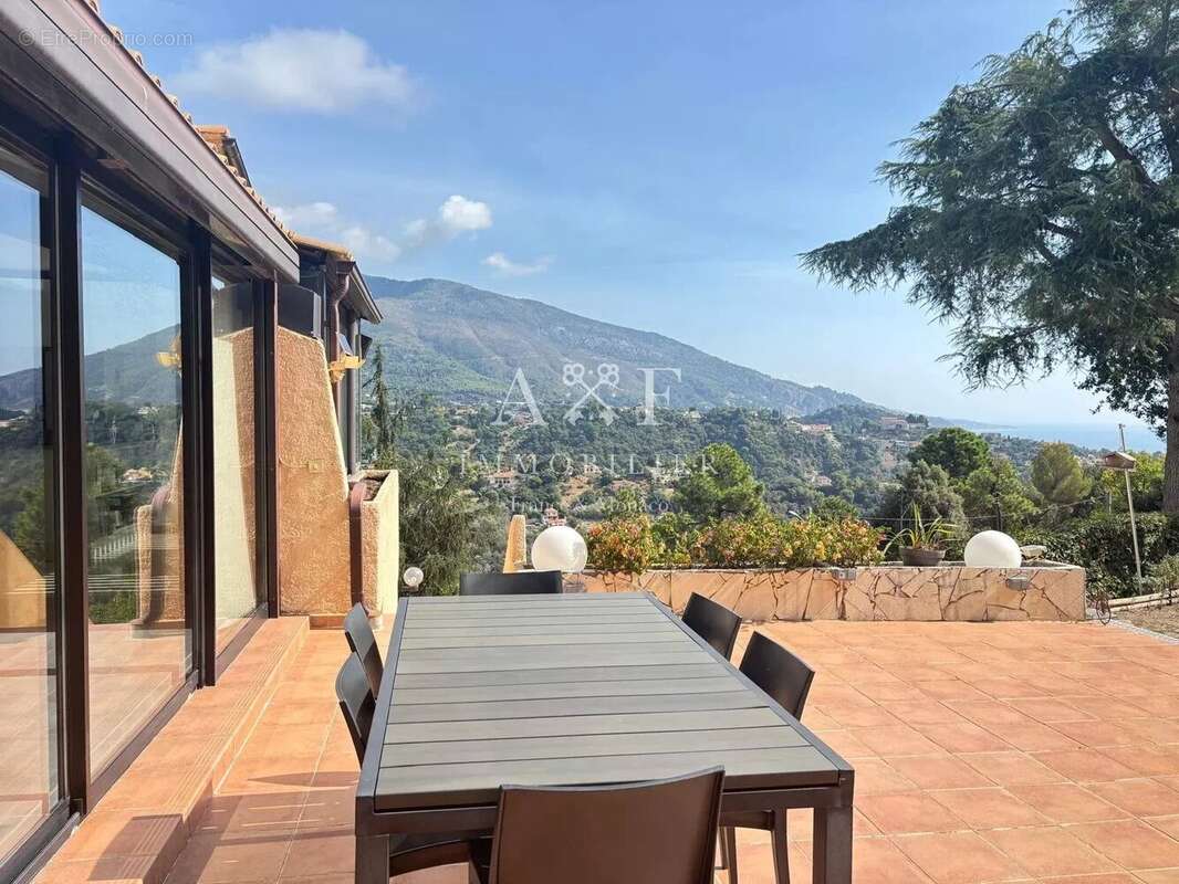 Maison à SAINTE-AGNES