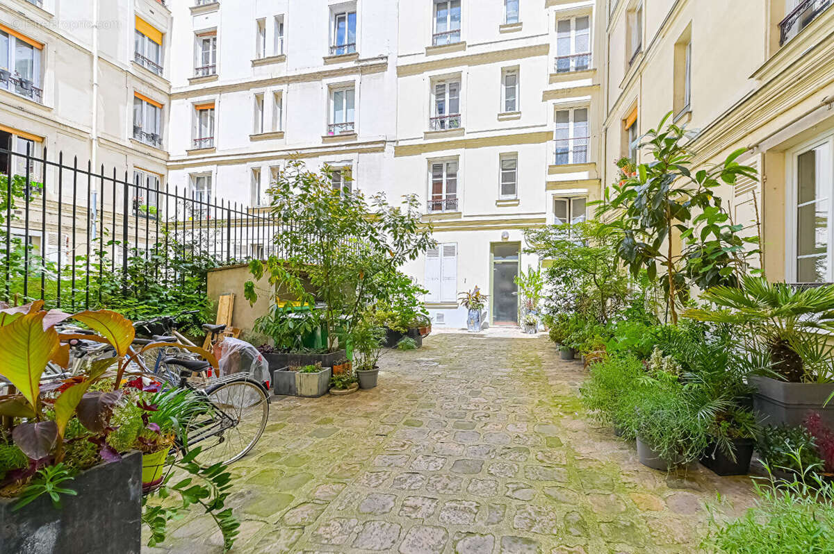 Appartement à PARIS-18E
