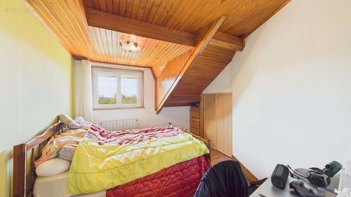 Maison à SAINT-CHRISTOPHE-VALLON