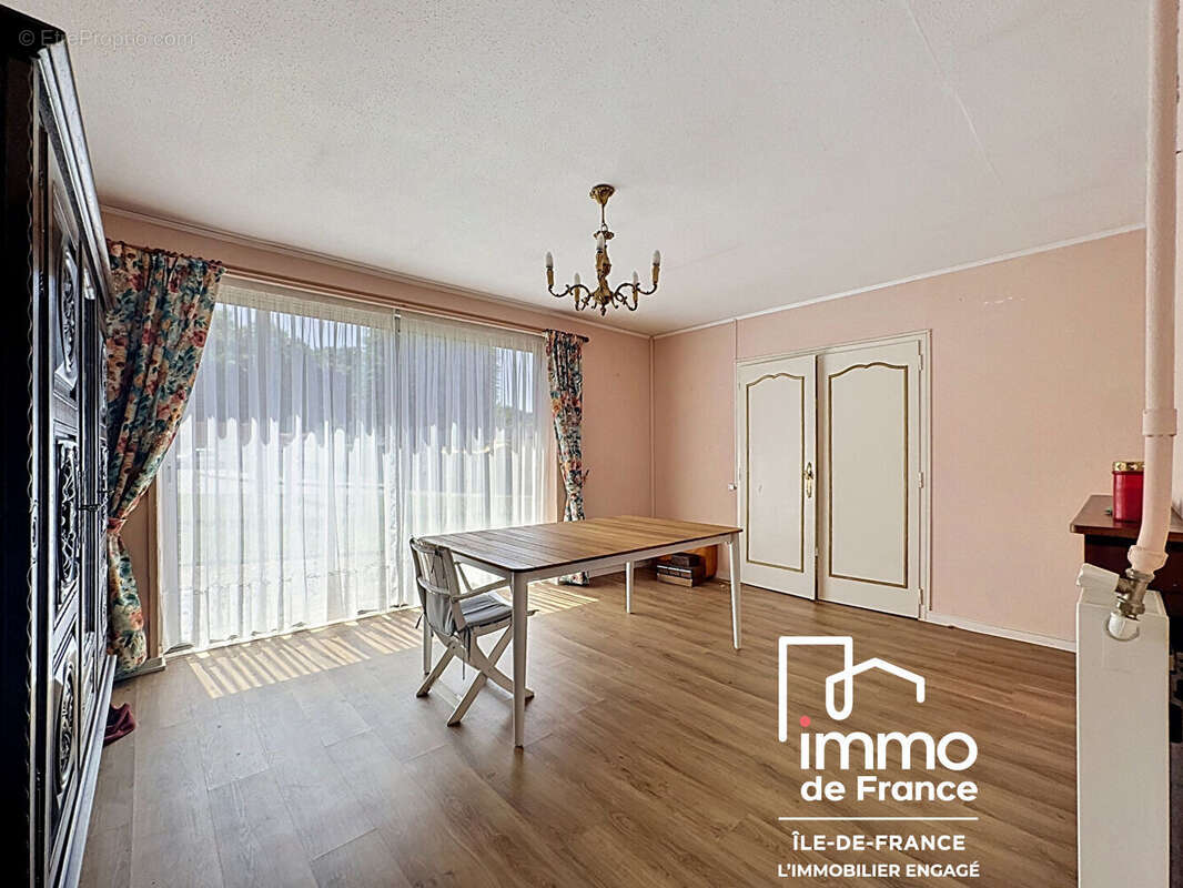 Maison à LA LOUPE